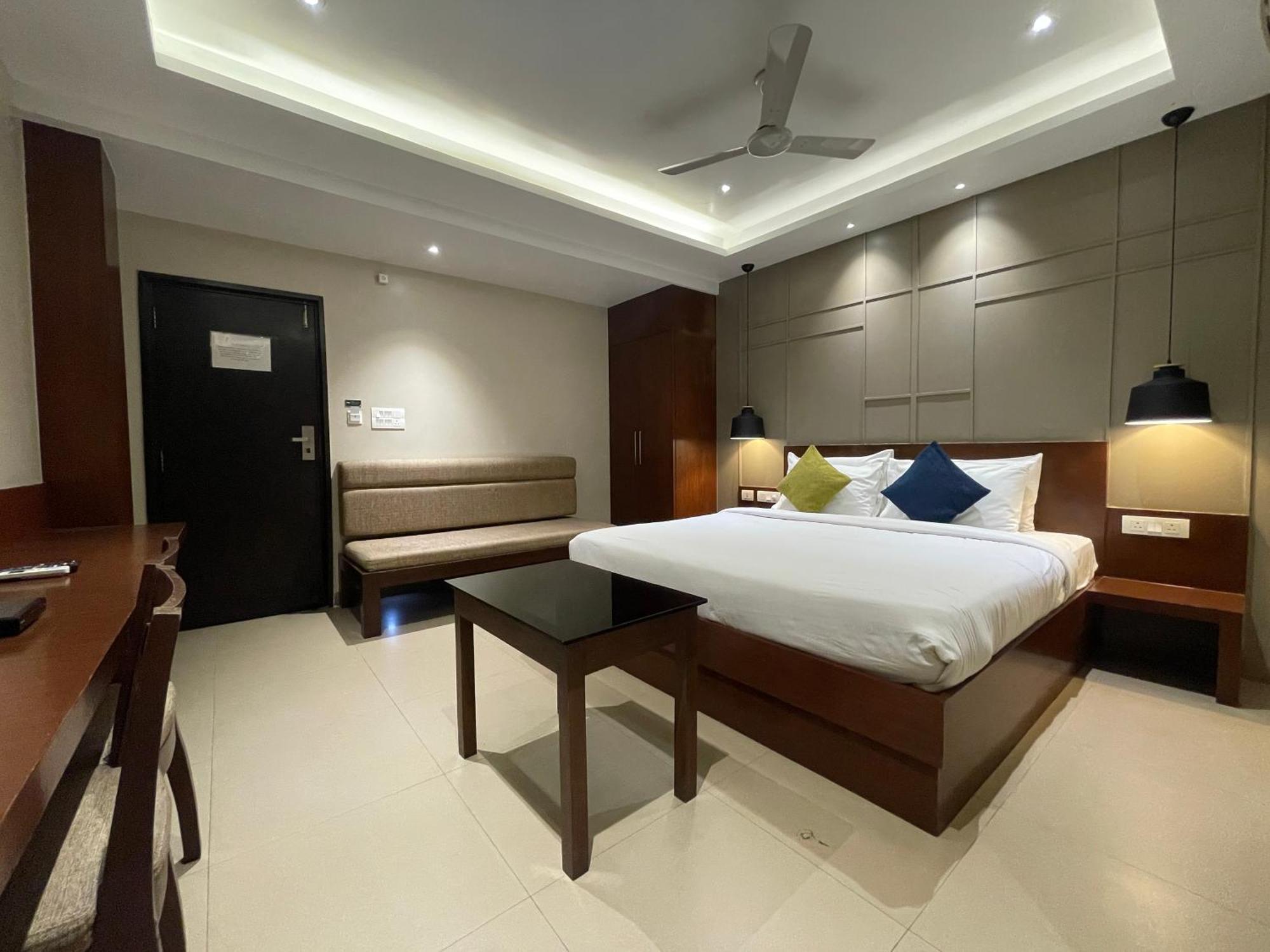 Five Elements Hotel Visakhapatnam Luaran gambar