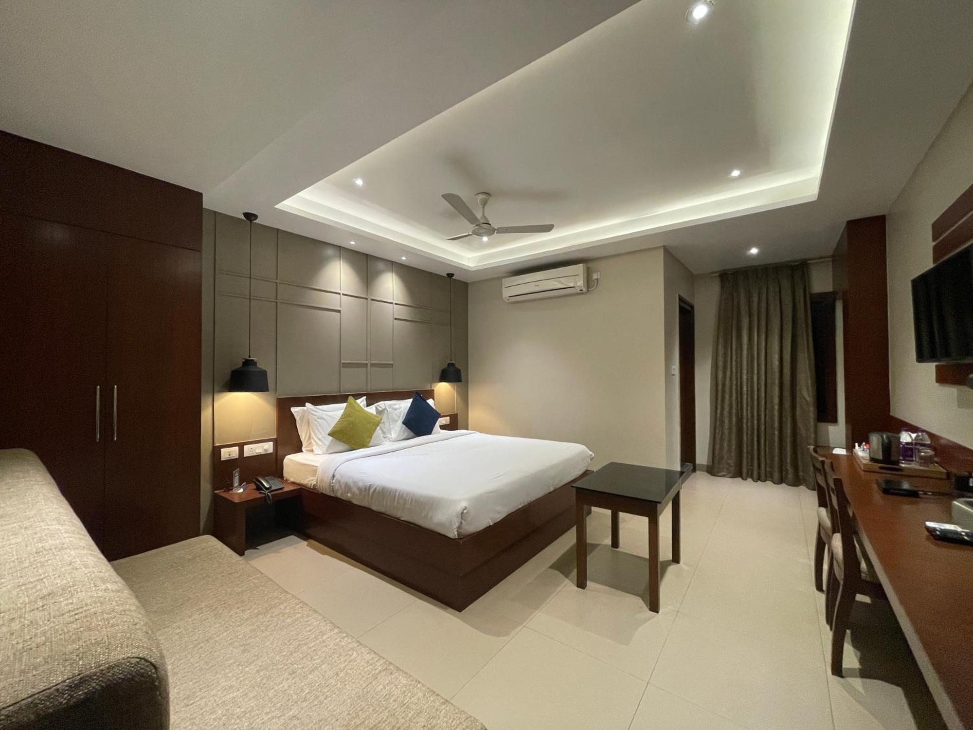 Five Elements Hotel Visakhapatnam Luaran gambar